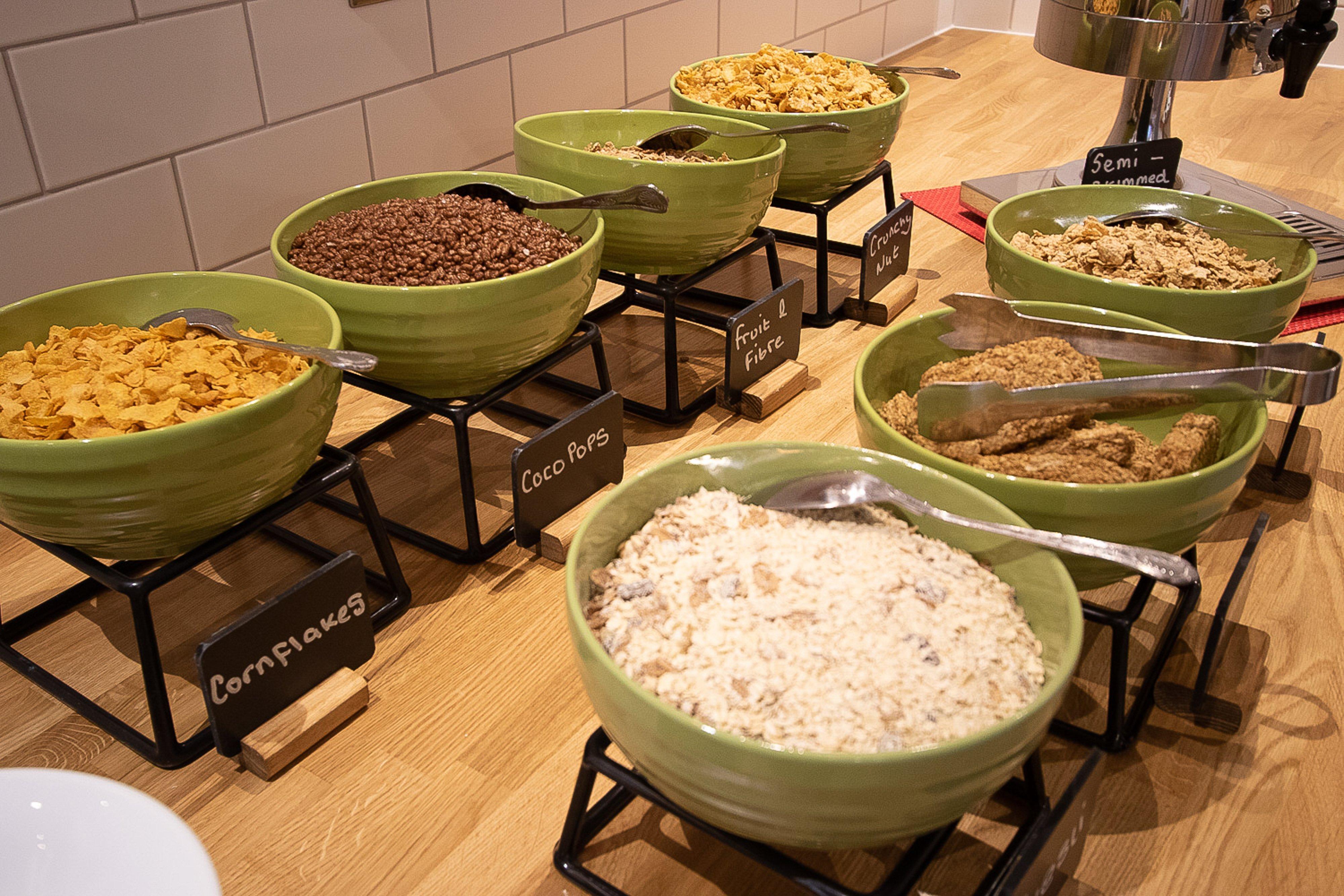 Holiday Inn Preston By Ihg Bagian luar foto