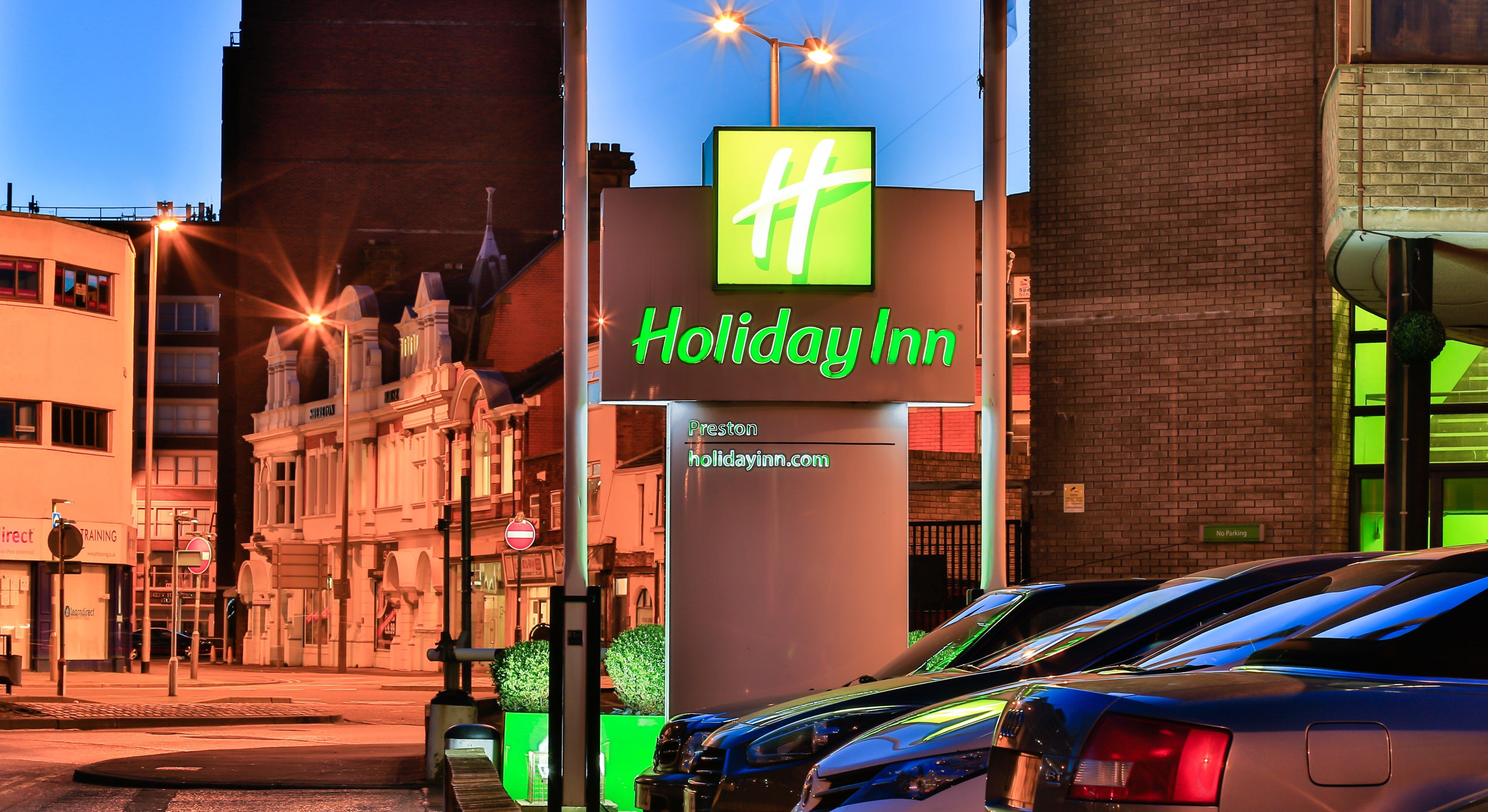 Holiday Inn Preston By Ihg Bagian luar foto