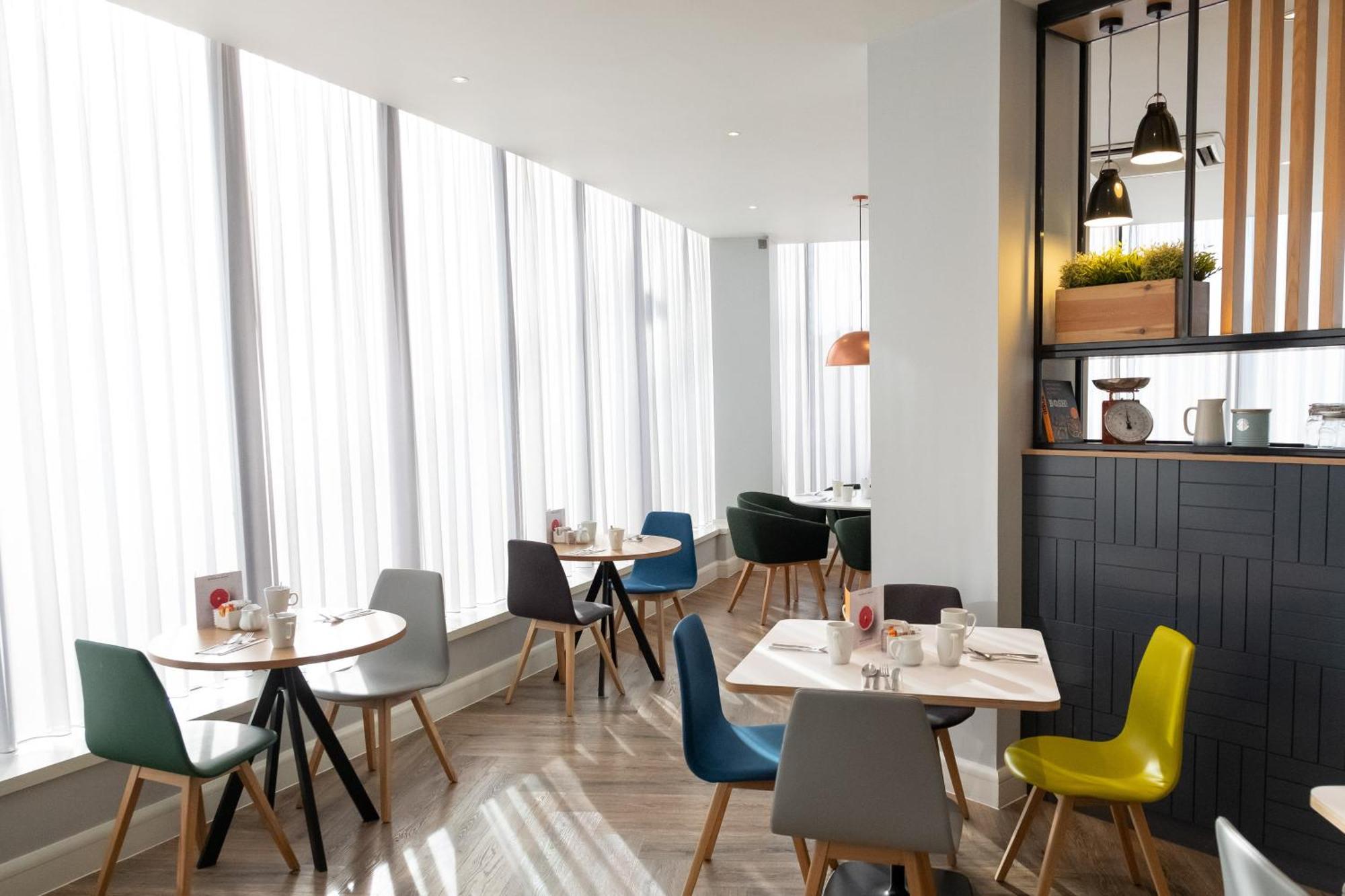 Holiday Inn Preston By Ihg Bagian luar foto