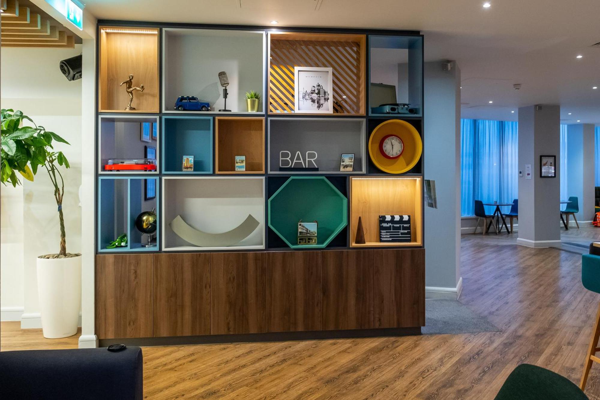 Holiday Inn Preston By Ihg Bagian luar foto